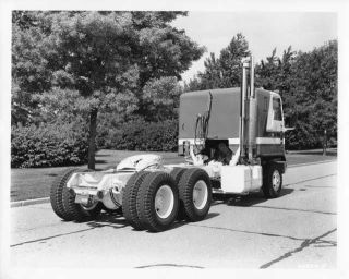1972 Gmc Truck Astro 95 Cabover Factory Press B&w Photo 0117