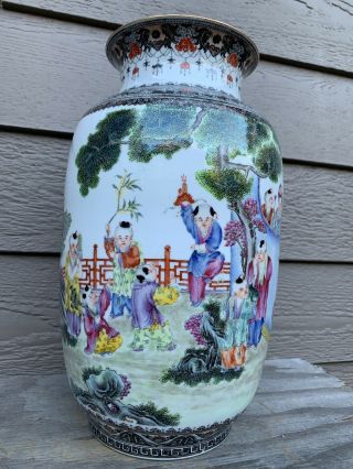 Chinese Antique Famille Rose Porcelain Vase China Asian