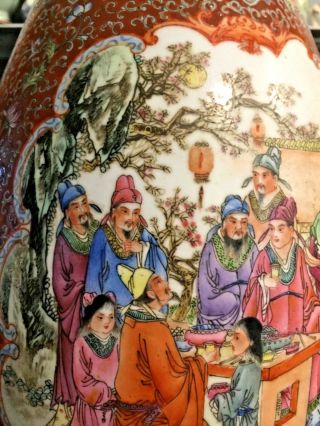 ANTIQUE CHINESE FAMILLE ROSE PORCELAIN MANTLE VASE MARKED QIANLONG or REPUBLIC 10