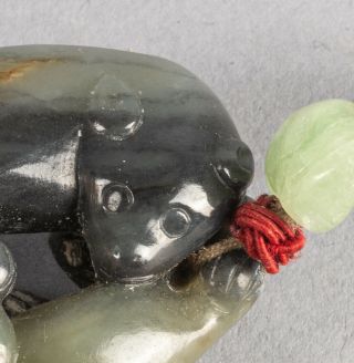 19th Manchu Style Chinese Antique Carved Jade Pendant 2