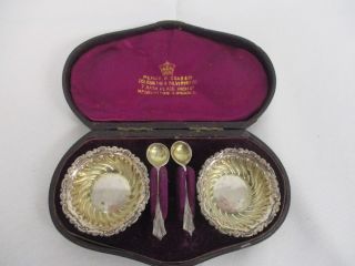 Pair Antique English Birmingham Sterling Open Salt Cellars W Spoons In Case Mjj
