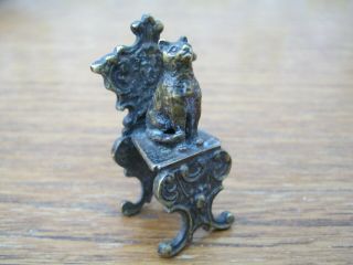 Gorgeous Cold Miniature Vienna Style Bronze Of A Regal Cat Sat Upon A Throne
