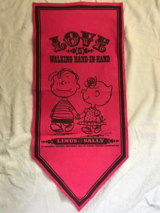 Rare Vintage 1967 Linus And Sally Walking Hand In Hand Felt Flag Banner Hot Pink