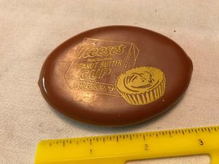 Reese’s Peanut Butter Cup Vintage 1960’s Rubber Coin Purse 2