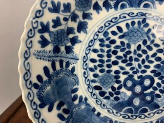 18th C.  KANGXI CHINESE BLUE AND WHITE DISH GRASS MARK IN UNDERGLAZE BLUE DOUBLE 6