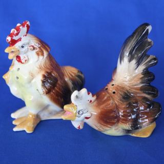Vintage Rooster Hen Chicken Salt Pepper Shaker Set Empress Made In Japan