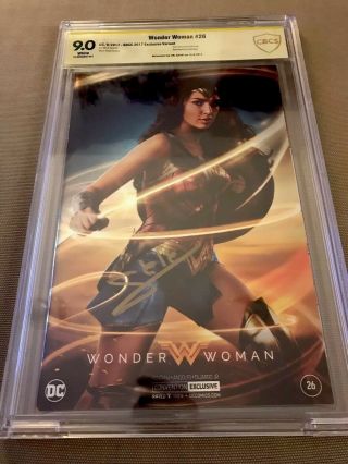 Wonder Woman 26 Sdcc 2017 Foil Variant Cbcs Ss 9.  0 Signed By Gal Gadot Not Cgc