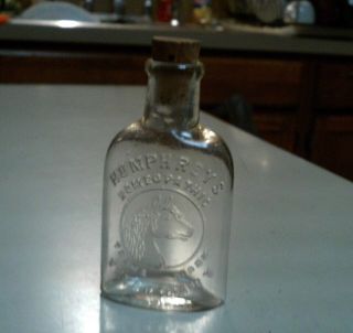 ANTIQUE MEDICINE BOTTLE HUMPHREY ' S HOMEOPATHIC VETERINARY & PICTURE OF HORSE 2
