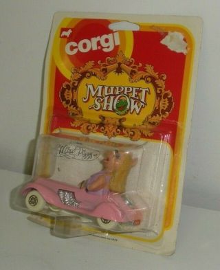 Corgi Toys 2032,  Muppet Show Miss Piggy Car (dated 1979)
