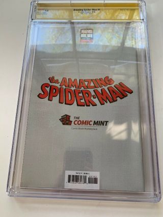 The Spider - Man 1 CGC Signed Greg Horn Marvel Comics,  9.  8 4
