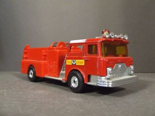 Corgi Mack C.  F.  Fire Pumper Plastic & Metal Fire Truck (f - 20)