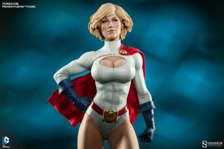 Sideshow Collectibles POWER GIRL Premium Format Statue EXCLUSIVE 341/1250 3