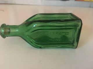 Vintage Mini Green Chief Wahoo Electric Tonic Cathedral Glass Bottle Taiwan 4