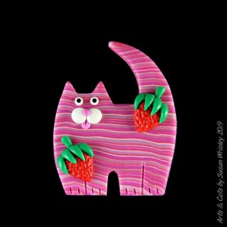 Medium Pink Tabby Kitty Cat & Strawberries Pin - Swris