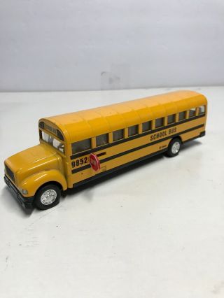 Vintage School Bus Superior Classic Coach 8 " Yellow Die Cast No.  Ss9852 S4