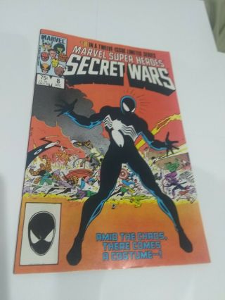 Marvel - Heroes Secret Wars 8 (1984) 1st.  Venom As Alien.  Near,