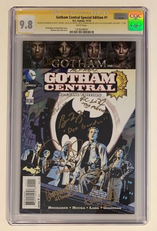 Gotham Central Fox Special Edition 1 • Cgc 9.  8 Ss • Signed By Cast Of Gotham