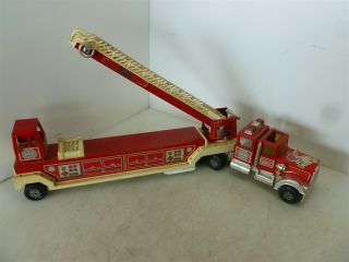 Vintage Tonka Hook And Ladder Fire Truck Fire Engine Over 30 " Long W/ Rear Rider