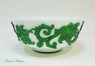 Vintage Peking Glass White And Green Bowl 7 "