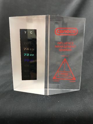 Vintage Lucite Acrylic Cube Paperweight Conocophillips Thermometer Conoco J3