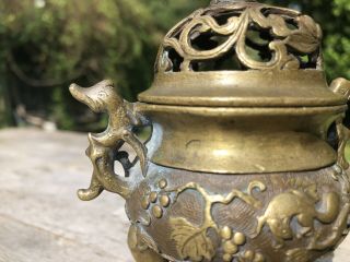 CHINESE 18TH CENTURY BRONZE QING DYNASTY SCHOLARS CENSER DECORATED SQUIRRELS 3