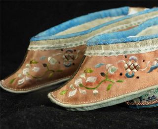 ANTIQUE 19TH CENTURY CHINESE EMBROIDERED SILK LOTUS SHOES BOUND FEET 4