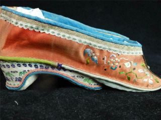 ANTIQUE 19TH CENTURY CHINESE EMBROIDERED SILK LOTUS SHOES BOUND FEET 7