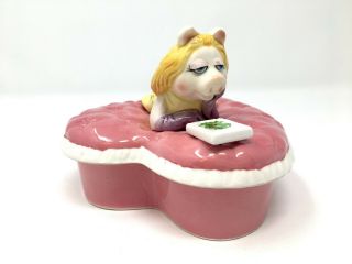 Vintage Disney Muppets Miss Piggy Ceramic Heart Shaped Box - Taste Seller Sigma