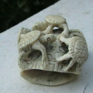 Antique Detailed Hand Carved Japanese Netsuke Bovine Bone Group Of Turtles