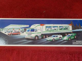 1997 Hess Toy Truck And Racers - - Truck & 2 Race Cars (sh)