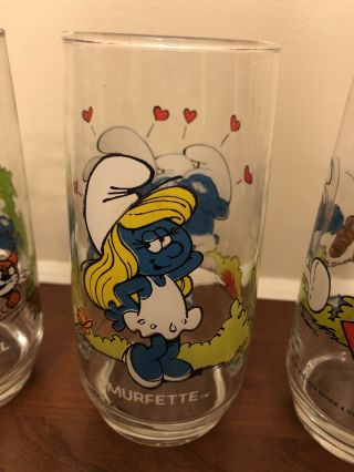 Vintage Smurfs Glasses - 1982 Peyo Wallace Berrie & Co.  - Complete Set of 8 5