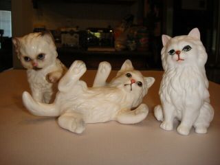 3 Vintage Porcelain Cat Kitten Figurines 1 Lefton 2 Unbranded Detail