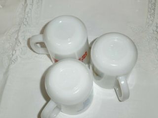 VINTAGE SET OF 3 SNOOPY MILK GLASS CUP/MUGS.  FIRE KING.  ANCHOR HOCKING - 6
