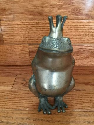 Frog Toad Statue Figurine Vintage Patina Metal Crown Frog Prince 6  T 3.  25  W