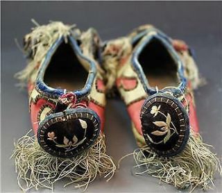 19C Chinese Silk Embroidered Child ' s Ceremonial Slipper Shoe Foo Dogs & Bells 4