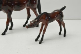 Breyer Hartland Horse family Adult,  Mare set of 2 Toy Figure 2