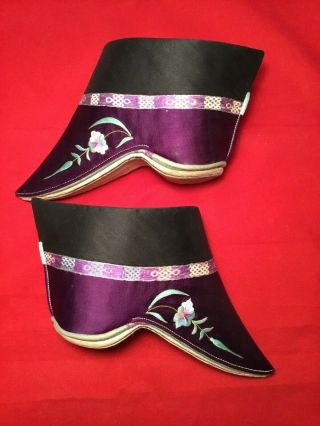 ANTIQUE 19th c QI ' ING CHINESE WOMEN EMBROIDERED SILK BOUND FOOT LOTUS SHOES 3 2