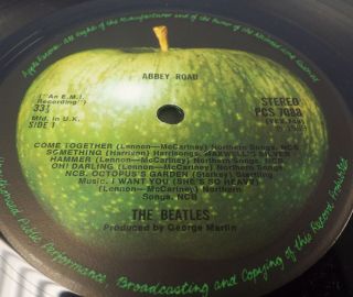 THE BEATLES ' Abbey Road ' Vinyl LP NO ' Her Majesty ' Credit - Aligned Apple - K16 2