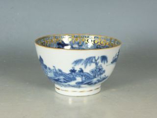 CHINESE BLUE AND WHITE PORCELAIN TEA BOWL AND SAUCER QIANLONG 18THC 8