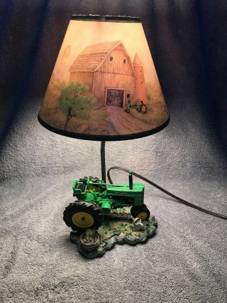 John Deere Tractor Table Lamp Light With Shade 1999 15.  5 Inches Tall