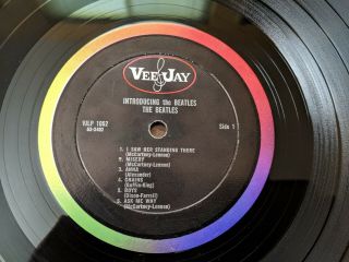 Introducing.  The Beatles 1964 Vee Jay VJLP Oval logo,  Rainbow Band VG/VG 6
