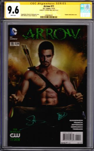 Arrow 11 Stephen Amell Photo Cover Cgc Ss 9.  2 Signed By Stephen Amell