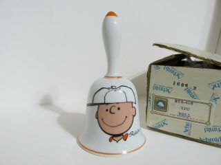 Snoopy Peanuts Charlie Brown Schmid Vintage Porcelain Face Series Hand Bell 1974