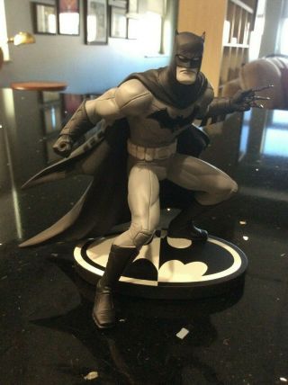 Dc Collectibles Greg Capullo Batman Black And White Statue