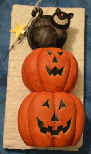 " Punkin Pals " Halloween Cat Crouched On Top Of Jack - O - Lanterns