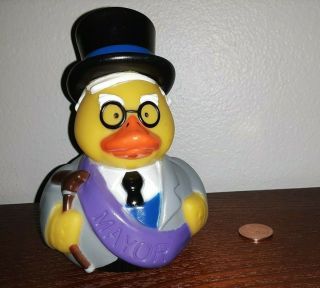 2017 Berkshire Hathaway Warren Buffett/charlie Munger Mayor Rubber Duck