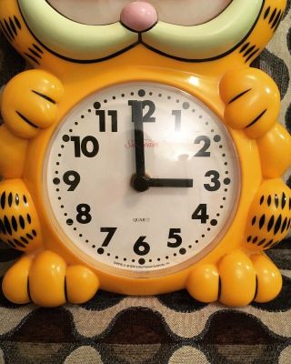 Vintage RARE Sunbeam 1978 1981 Garfield Wall Clock AS - IS - - US 3