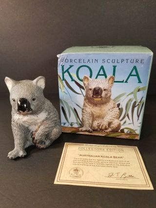 Vintage Royal Heritage Australian Koala Bear Porcelain Sculpture 4.  5 " Figurine