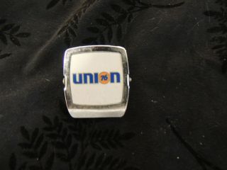 Union 76 Clip Magnet