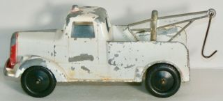 Vintage Tootsietoy White 1947 Mack L - Line Tow Truck Made In U.  S.  A.